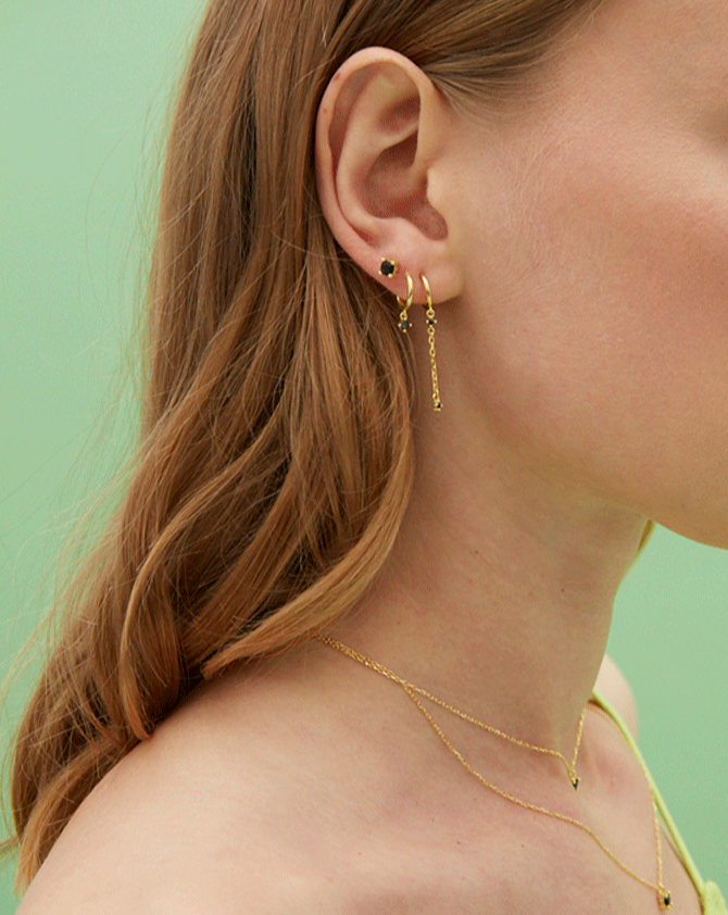 glow hoops with single black stone aros con piedra negra plata baño oro