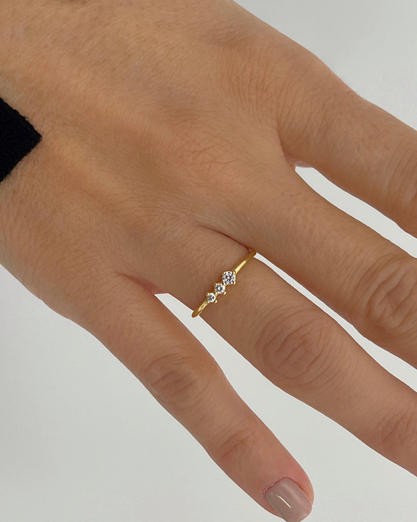 Shimmer triple stone silver gold plated ring anillo con 3 piedras plata con baño de oro